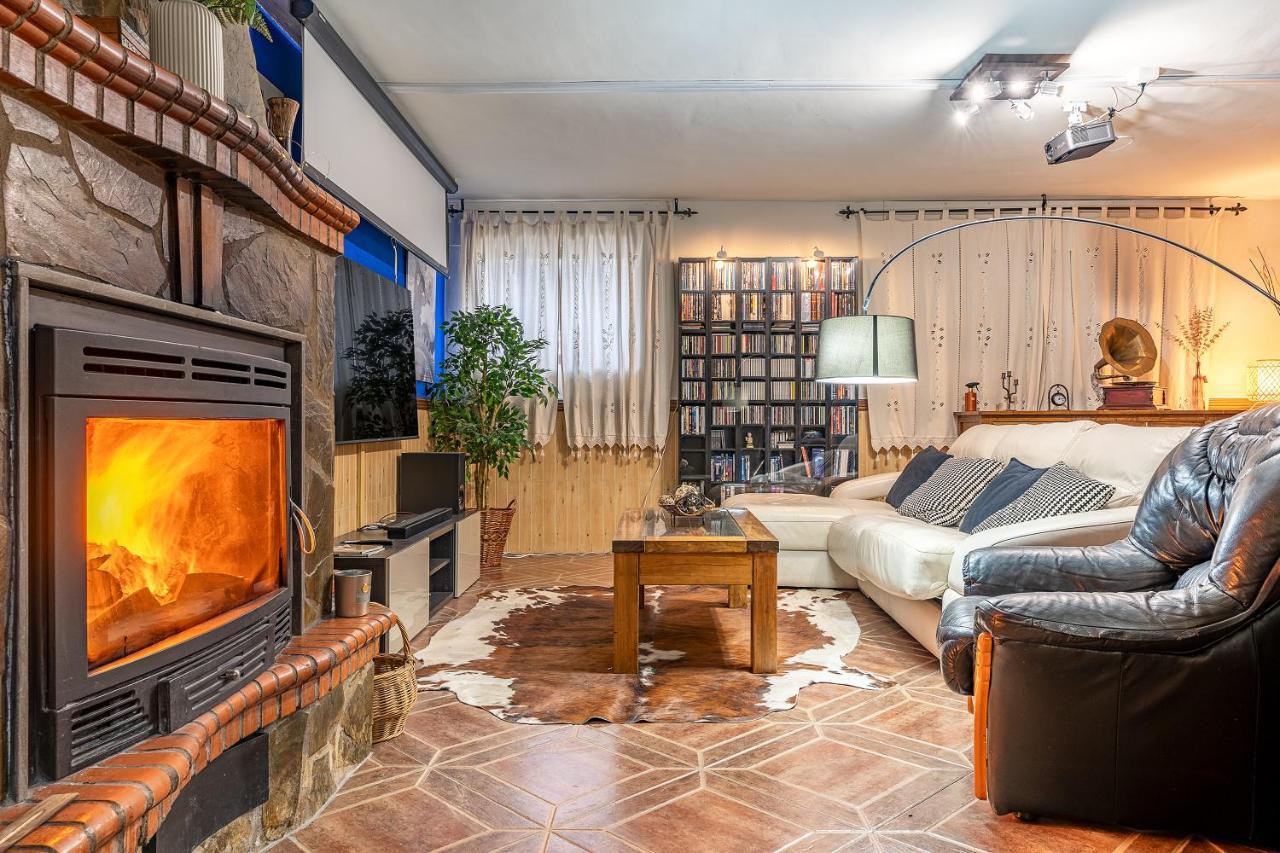 Casa De Amigos La Latina Con Piscina, Chimenea Y Barbacoa Villa Illora Luaran gambar